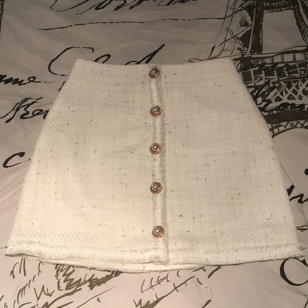✨ Elegant White Tweed Skirt ✨